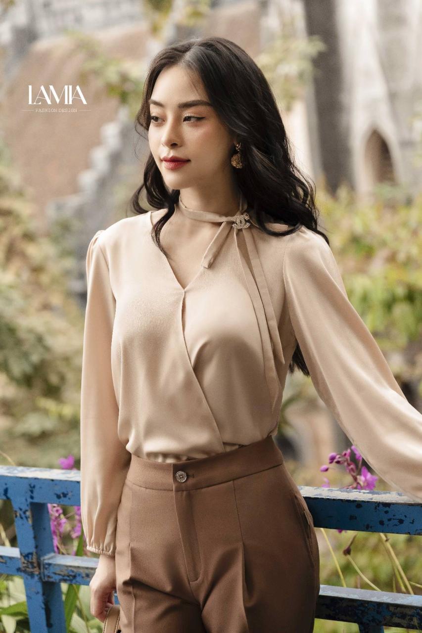 30 Mẫu Áo Kiểu Nữ Đẹp Giúp Nàng Phối Đồ Chuẩn Fashionista
